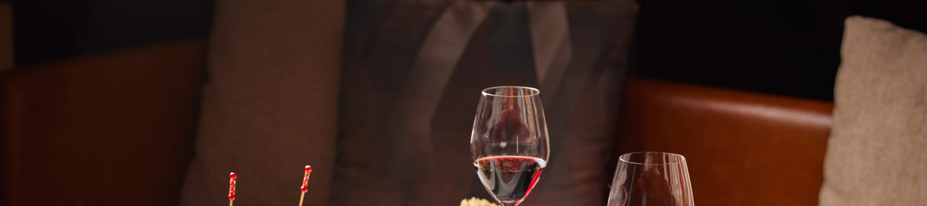 Buffet Reference Image